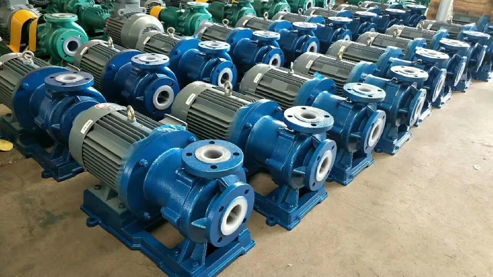 化工泵耐腐蚀技术革新，如何降低酸碱介质输送风险？